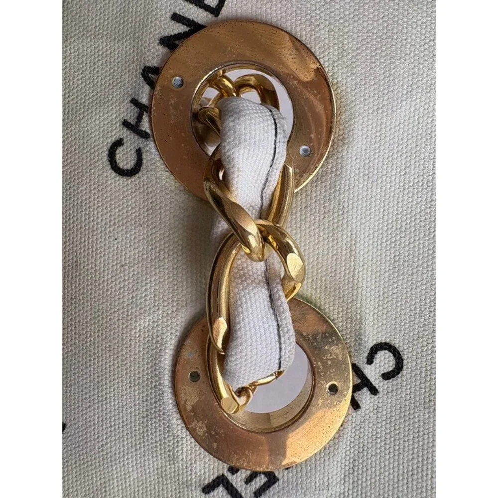 CHANEL 100% authentic